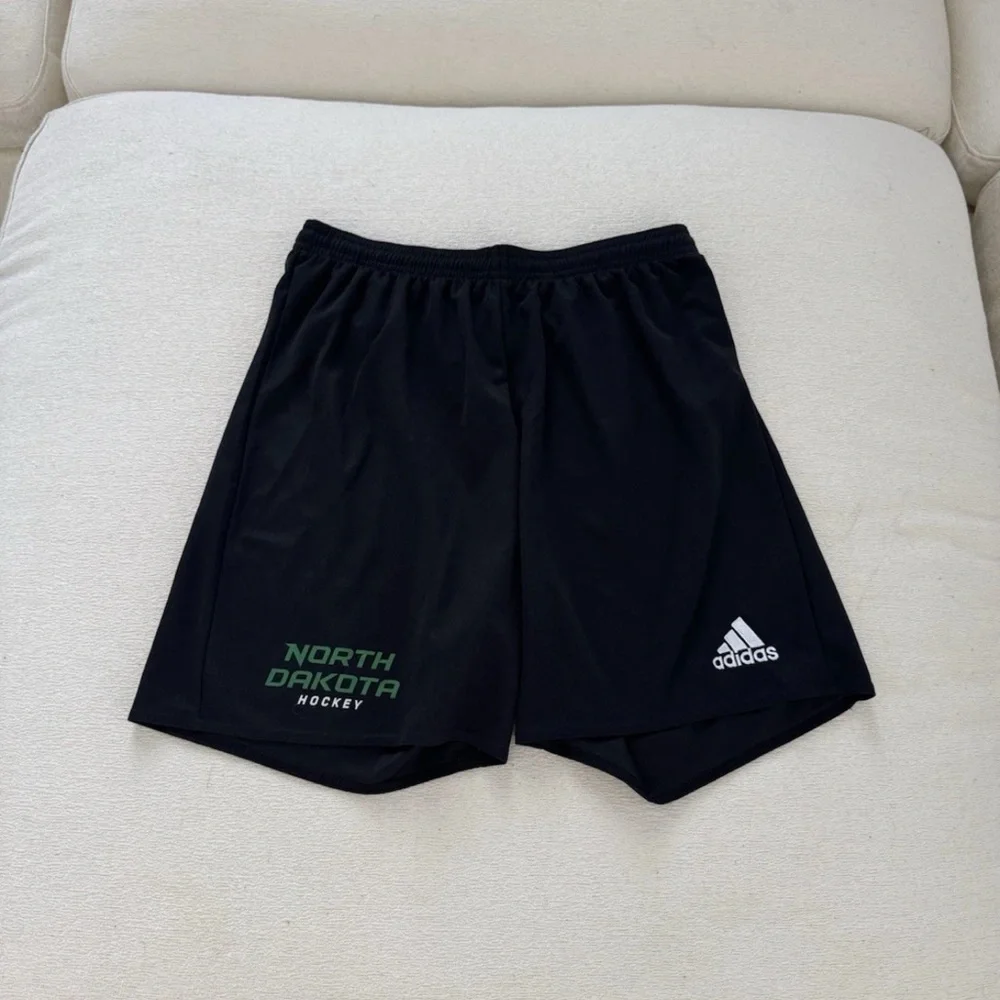 Adidas North Dakota Hockey Shorts Black Medium | Athletic Gym Training UND